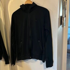 Nike women’s Black zip up Jacket